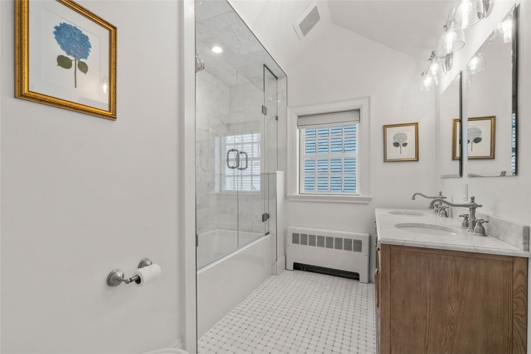 30 Thames Street Newport, RI 02840 - Photo 24 of 47