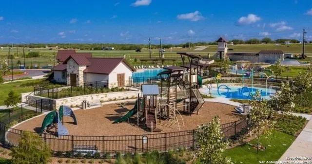 $300,000 | 13511 Waxman Spark, San Antonio, TX 78252