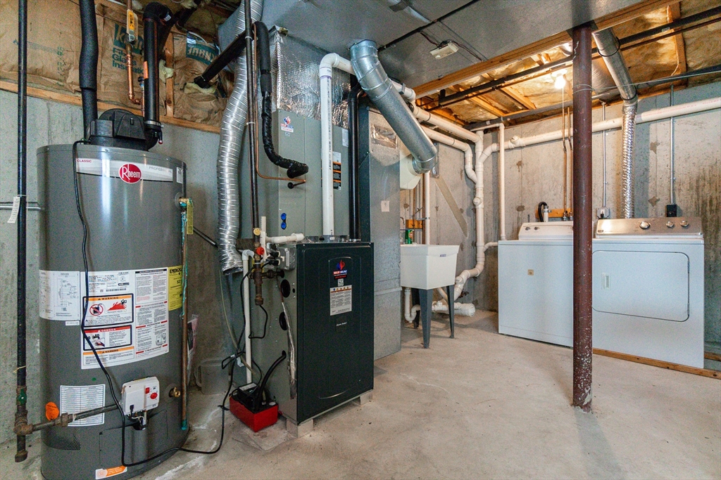 37 Augusta Way, Unit 37 Chelmsford, MA 01863 - Photo 22 of 34