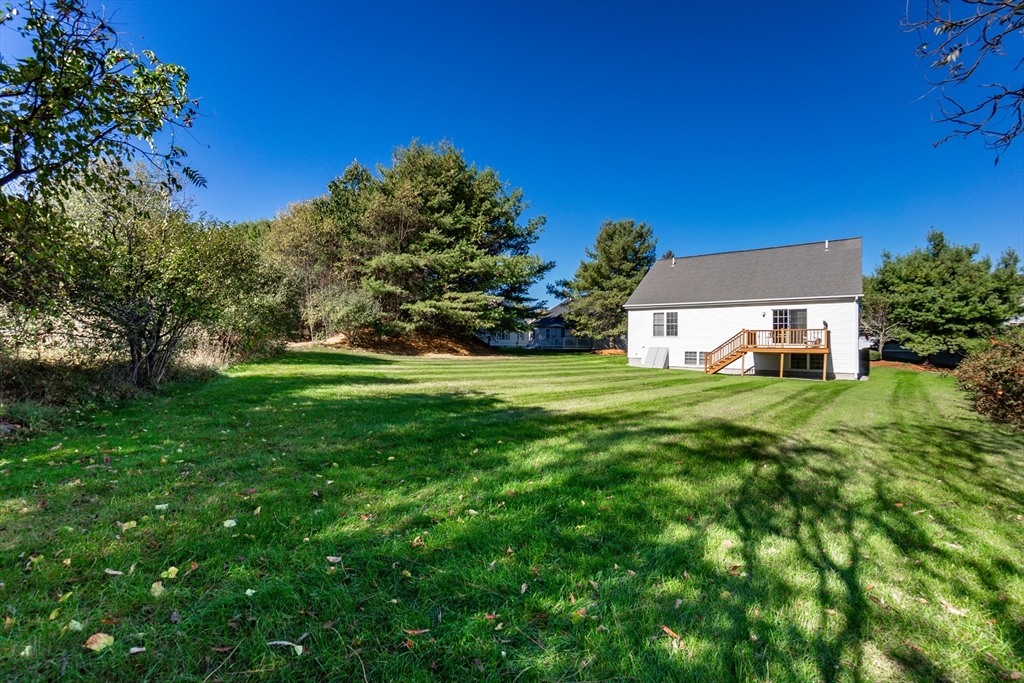 37 Augusta Way, Unit 37 Chelmsford, MA 01863 - Photo 26 of 34