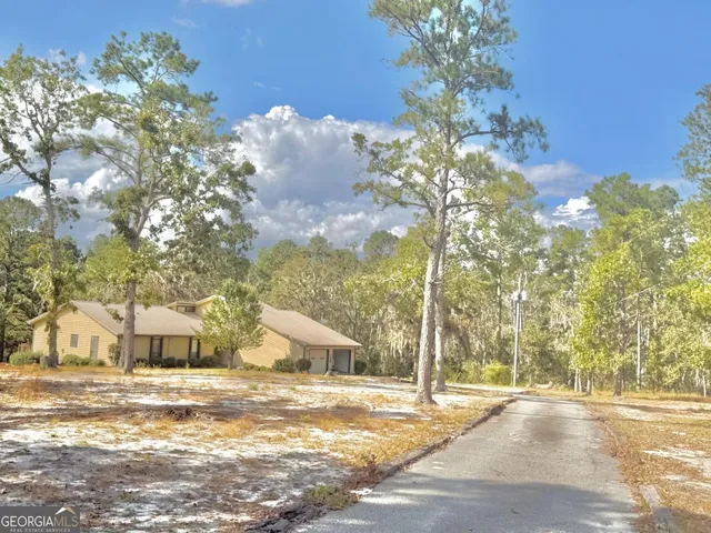 $347,500 | 77 Jimmy Boatright Drive, Hazlehurst, GA 31539