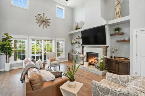 $1,025,000 | 863 Sylvia Lane, Crown Point, IN 46307