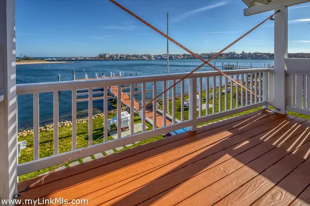 $1,995,000 | 47 East Chop Drive, Unit 3, Oak Bluffs, MA 02557