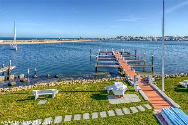 $1,995,000 | 47 East Chop Drive, Unit 3, Oak Bluffs, MA 02557