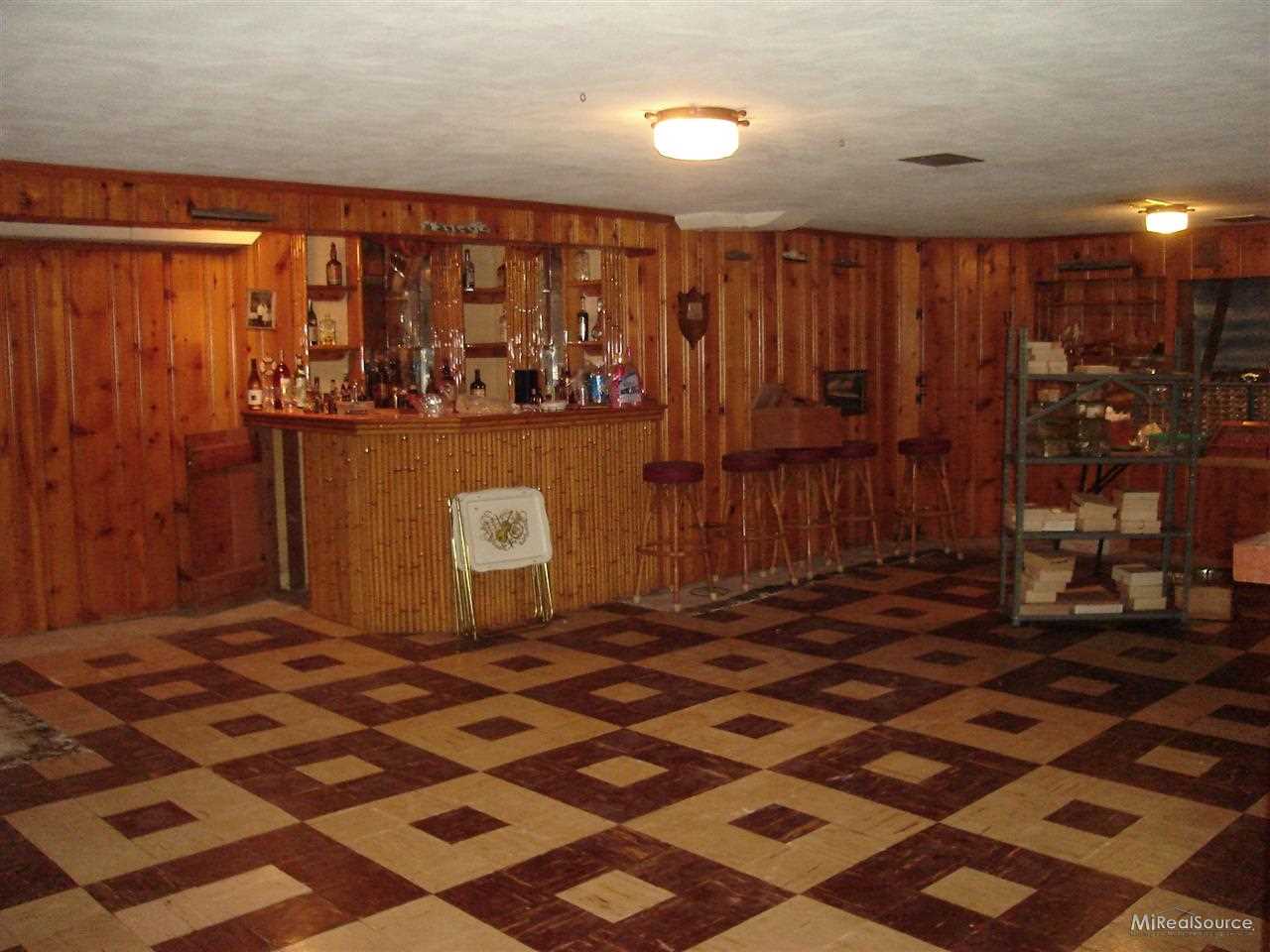 19799 West Ida Grosse Pointe, MI 48236 - Photo 20 of 28 31160210-19.JPG