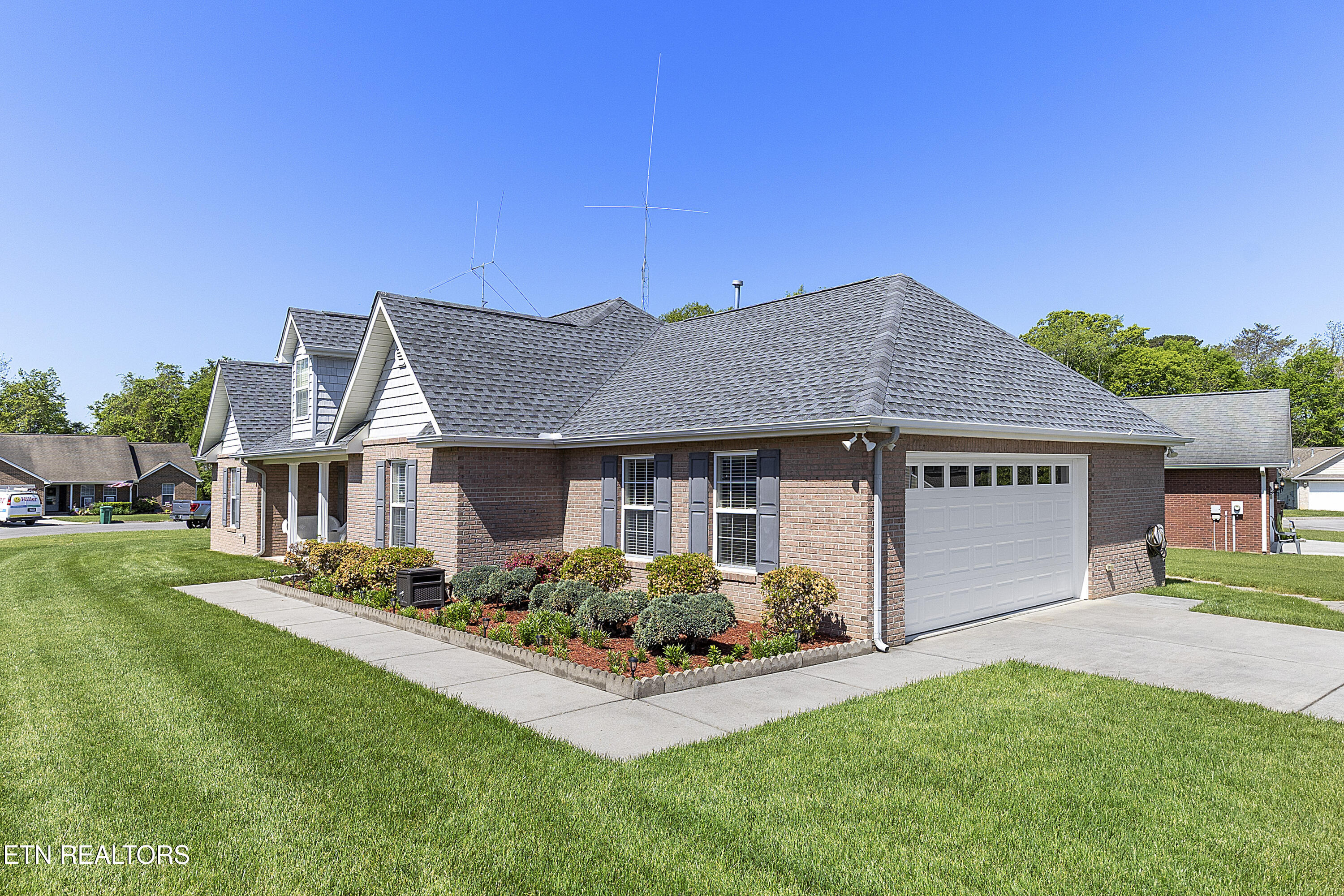 7731 Gilmore Lane Corryton, TN 37721 - Photo 35 of 42 L40A9638