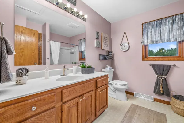 $1,150,000 | 820 172nd Avenue, Paris, WI 53182