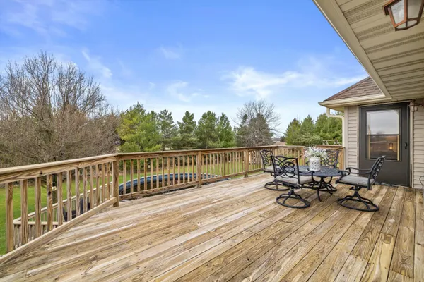 $1,150,000 | 820 172nd Avenue, Paris, WI 53182