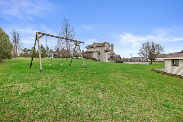 $1,150,000 | 820 172nd Avenue, Paris, WI 53182