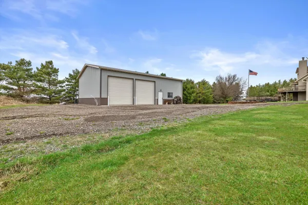 $1,150,000 | 820 172nd Avenue, Paris, WI 53182
