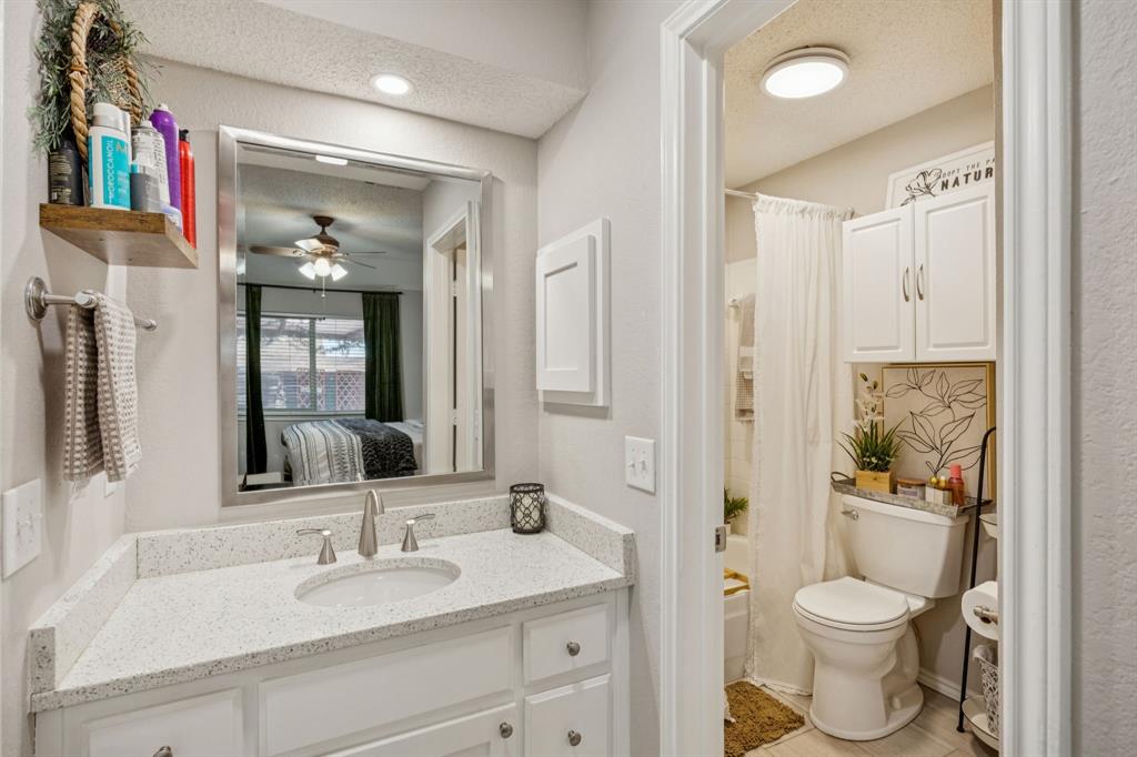 3003 Kathleen Lane Euless, TX 76039 - Photo 9 of 13