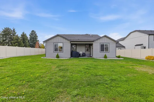 $700,000 | 4495 May Ella Loop, Post Falls, ID 83854
