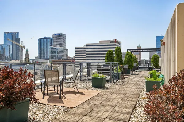 $249,500 | 270 East Highland Avenue, Unit 424, Milwaukee, WI 53202