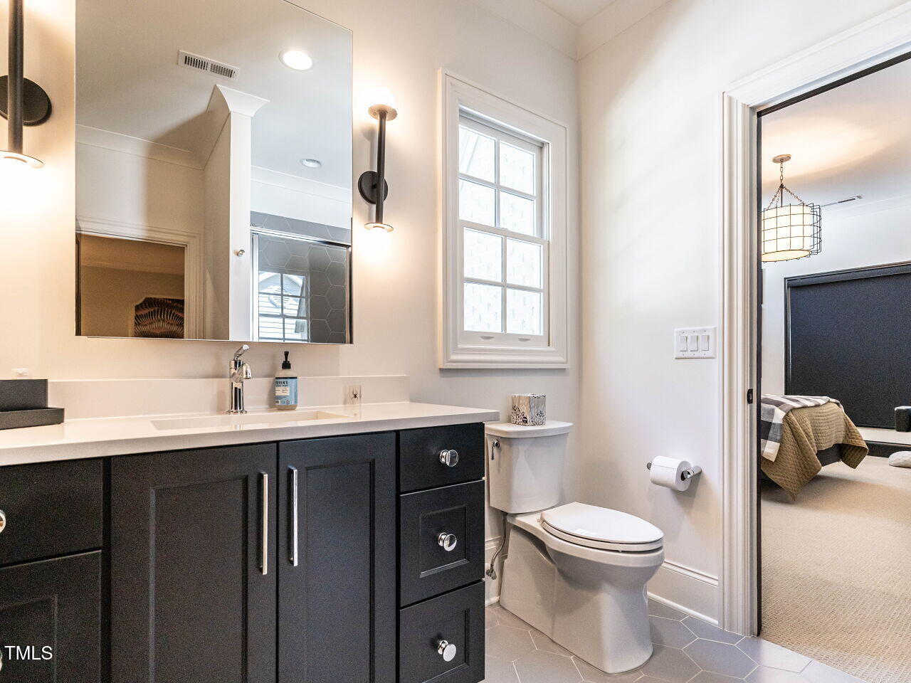 2125 Pine Drive Raleigh, NC 27608 - Photo 29 of 40 030-1280x960-bathroom
