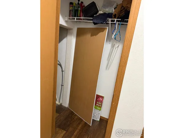 a view of utility room