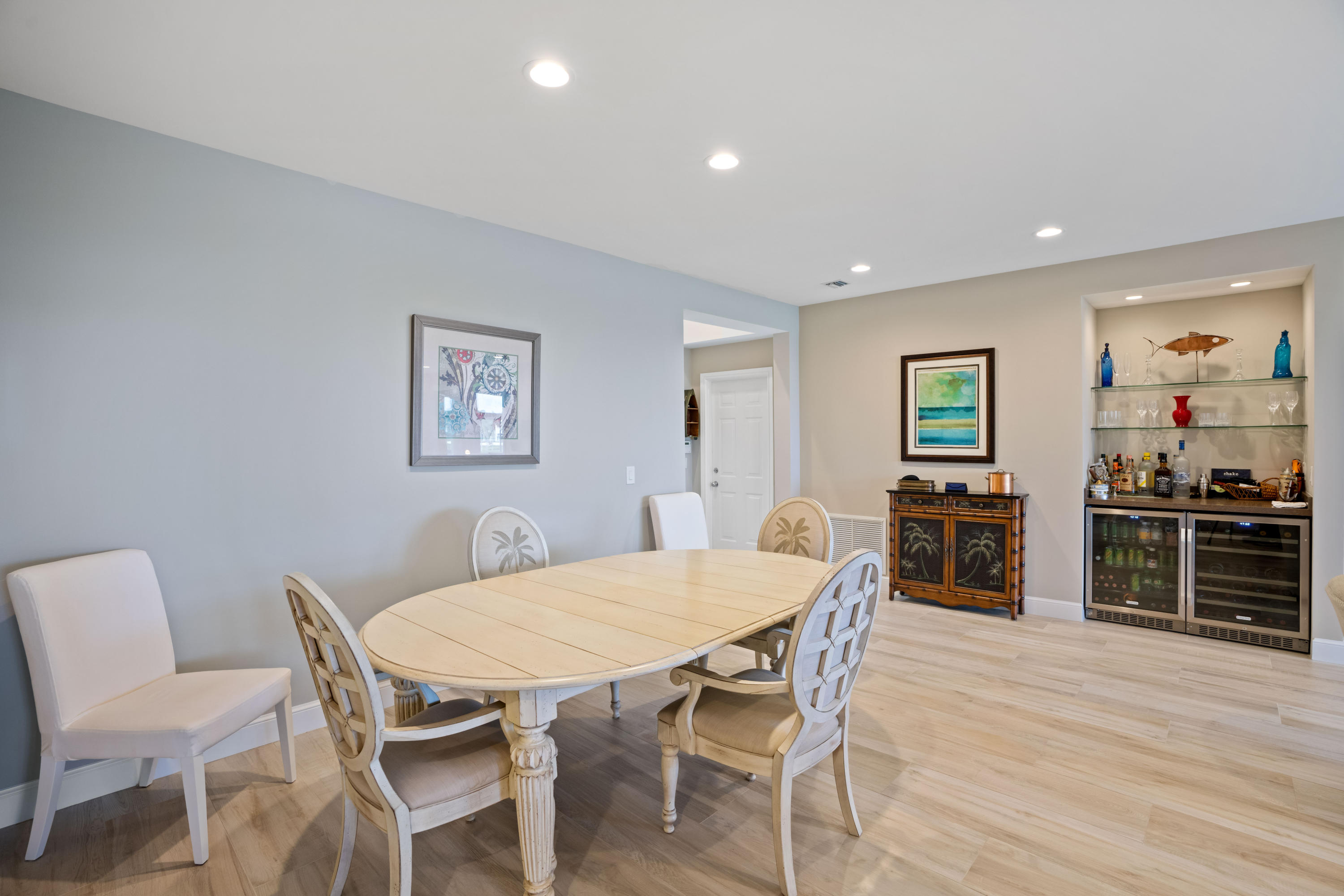 150 Eagle Drive Jupiter, FL 33477 - Photo 11 of 41 Dining area