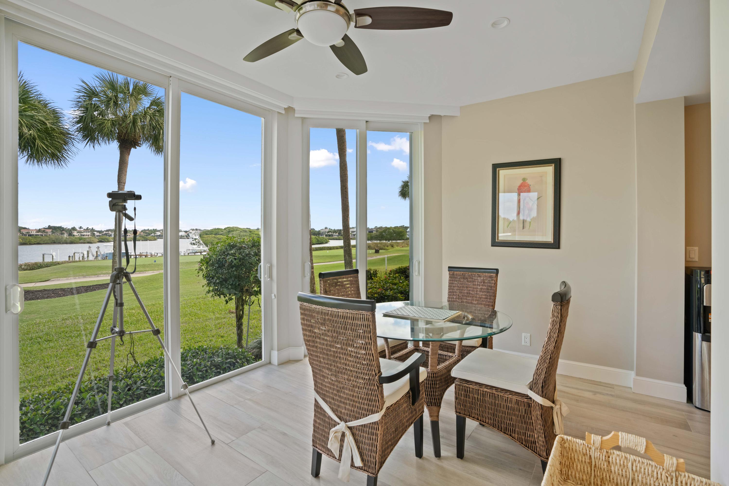 150 Eagle Drive Jupiter, FL 33477 - Photo 15 of 41 Breakfast area