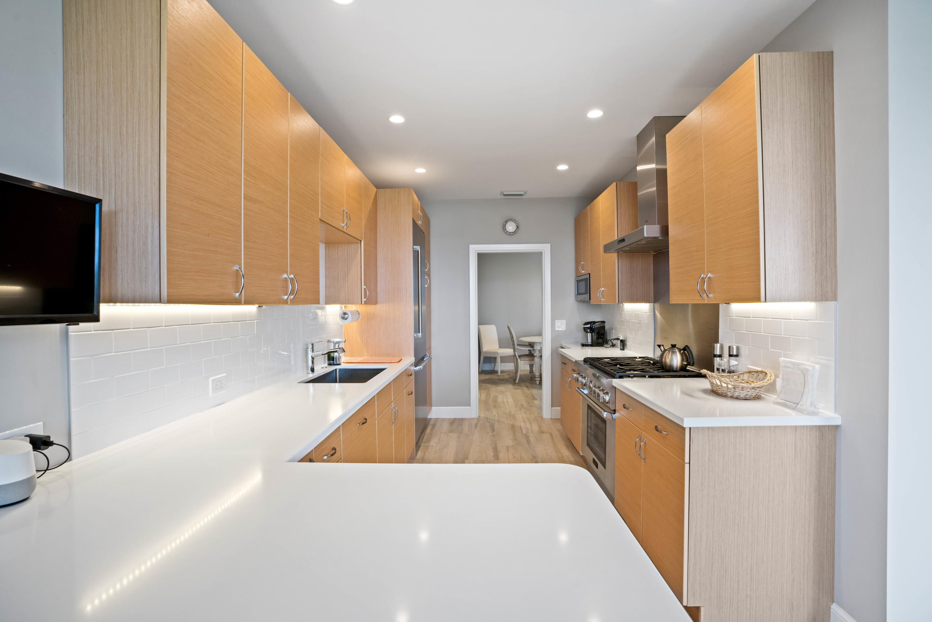 150 Eagle Drive Jupiter, FL 33477 - Photo 18 of 41 Kitchen
