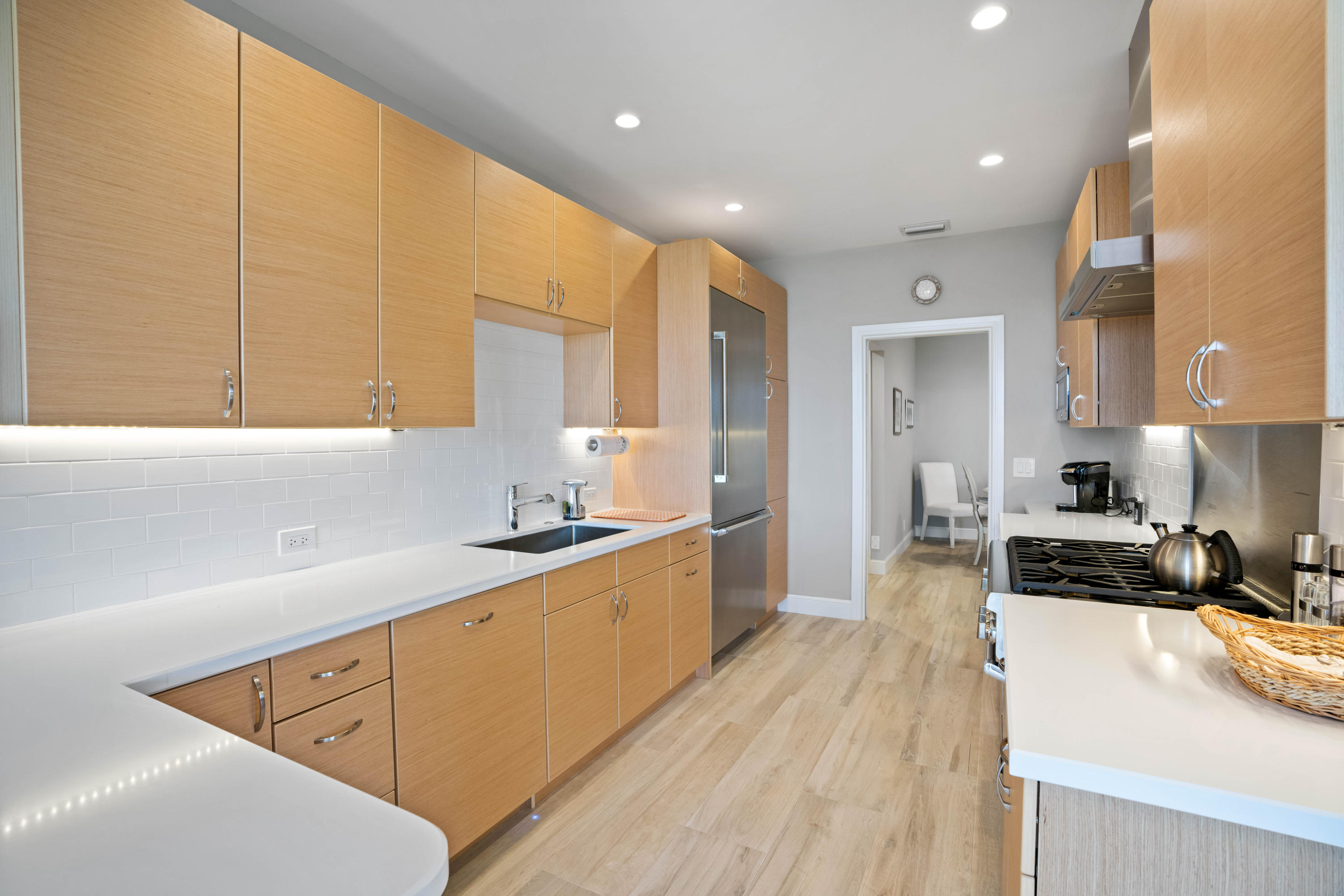 150 Eagle Drive Jupiter, FL 33477 - Photo 19 of 41 Kitchen