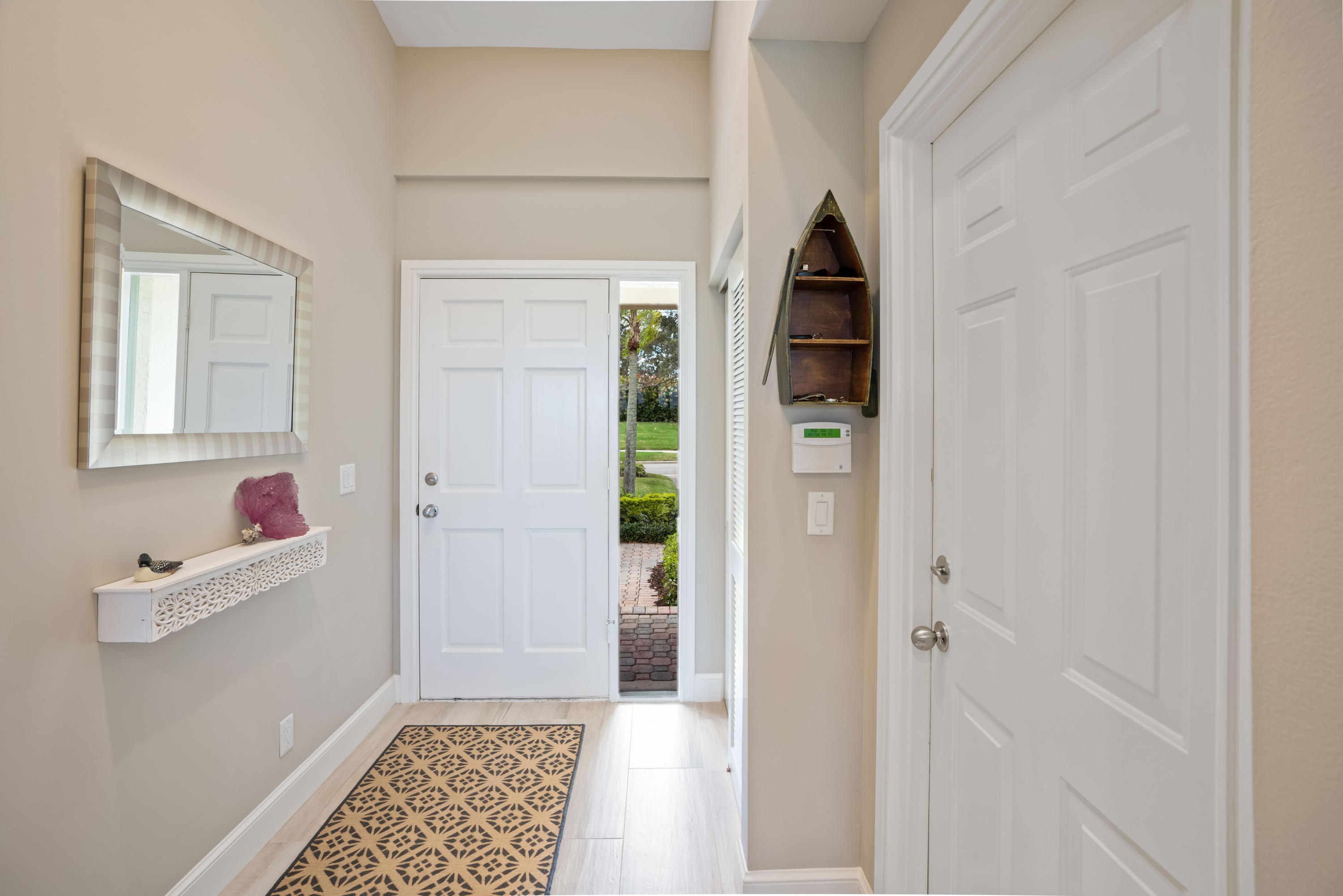 150 Eagle Drive Jupiter, FL 33477 - Photo 4 of 41 Entrance