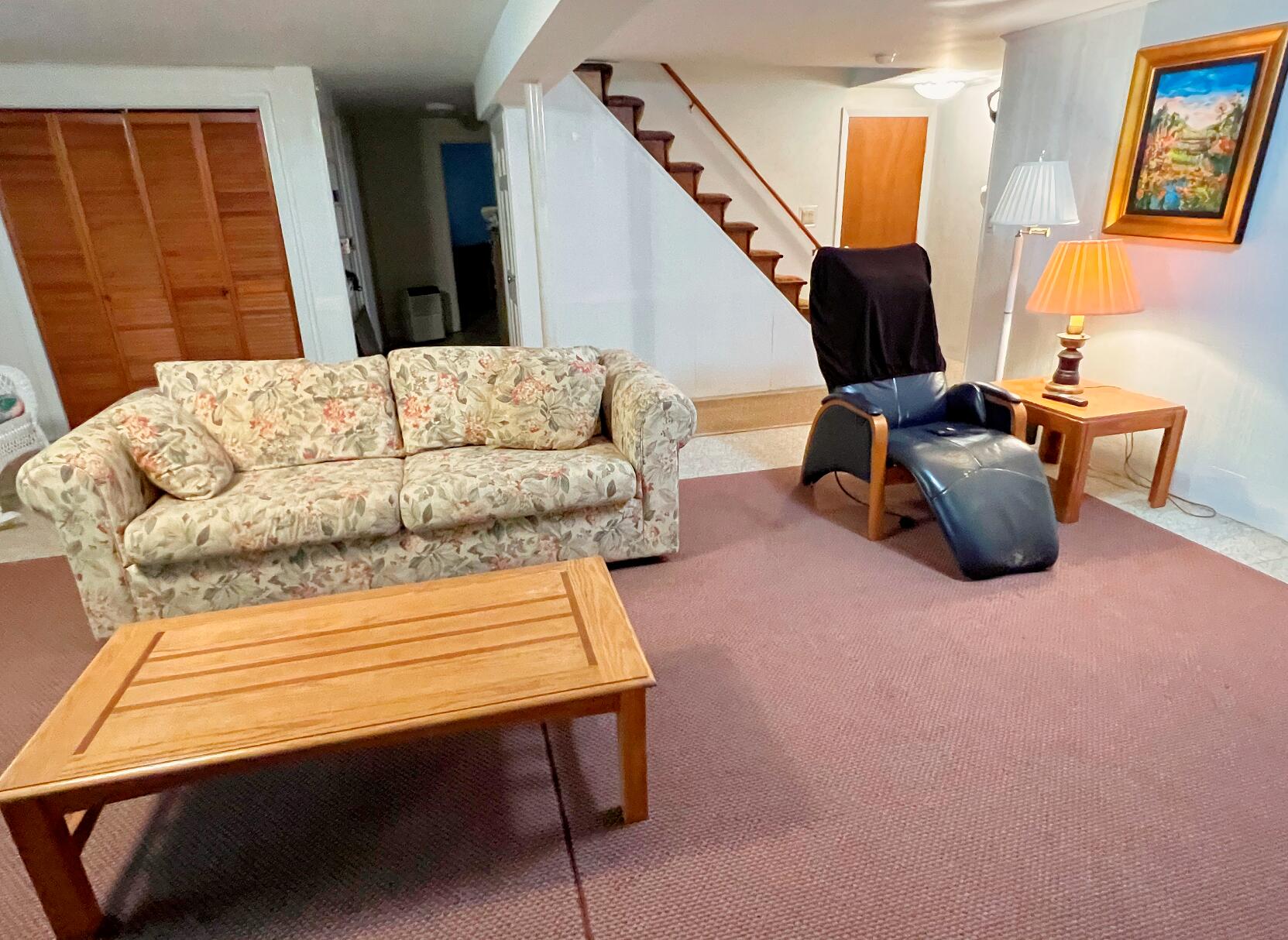 199 Timberlane Drive Brewster, MA 02631 - Photo 39 of 44 a living room with furniture