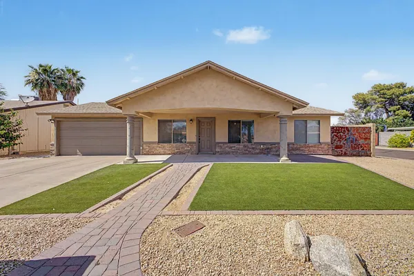 $3,200 | 4048 East Dahlia Drive, Phoenix, AZ 85032