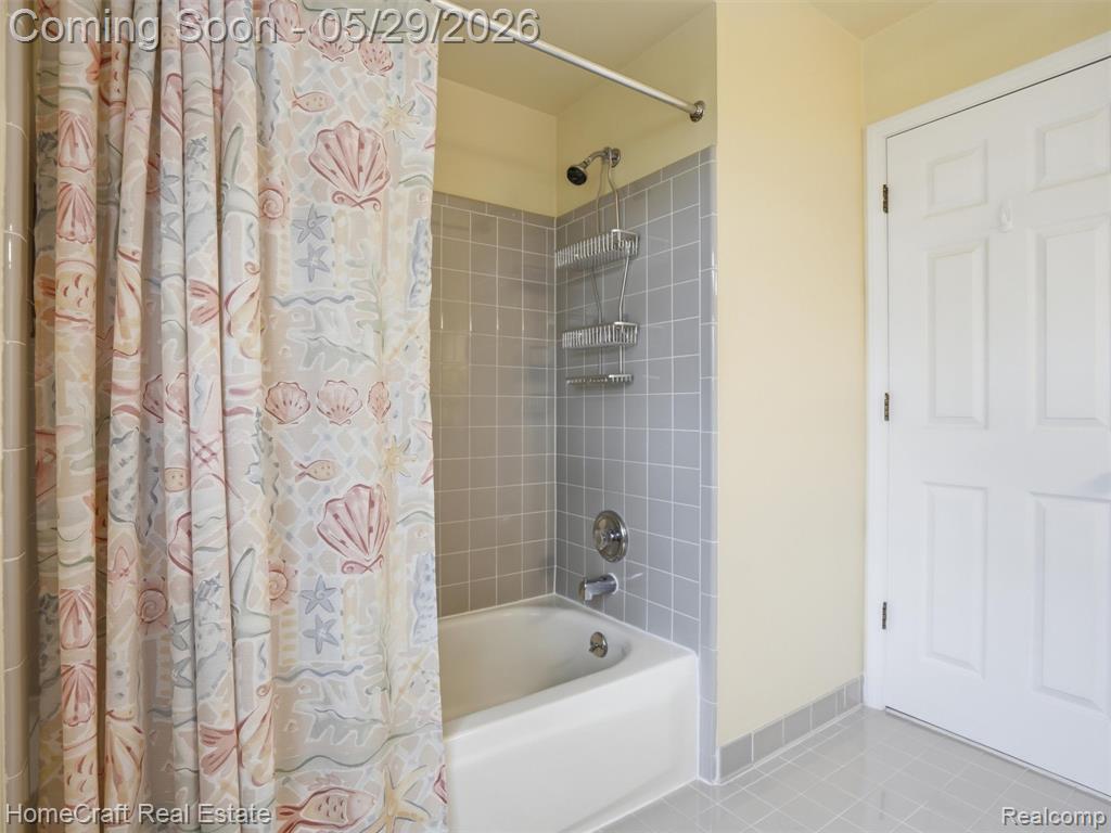 45088 Danbury Road Canton, MI 48188 - Photo 26 of 39