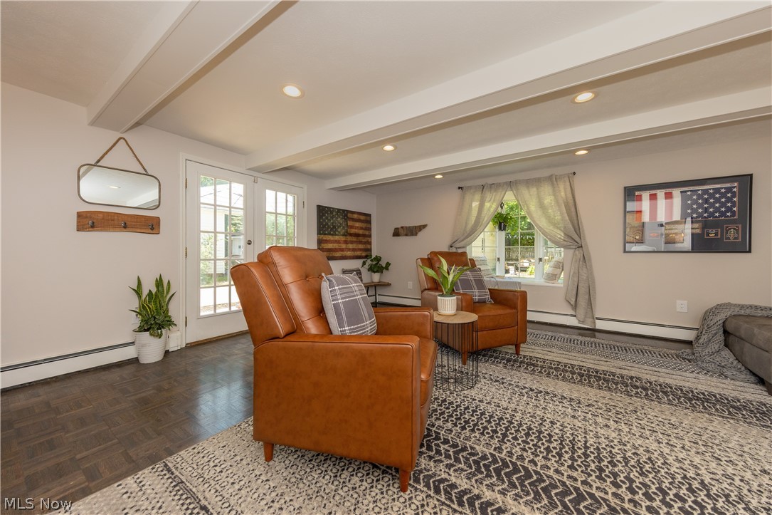 3706 Lytle Road Shaker Heights, OH 44122 - Photo 11 of 35 View of the Family Room from the dining room