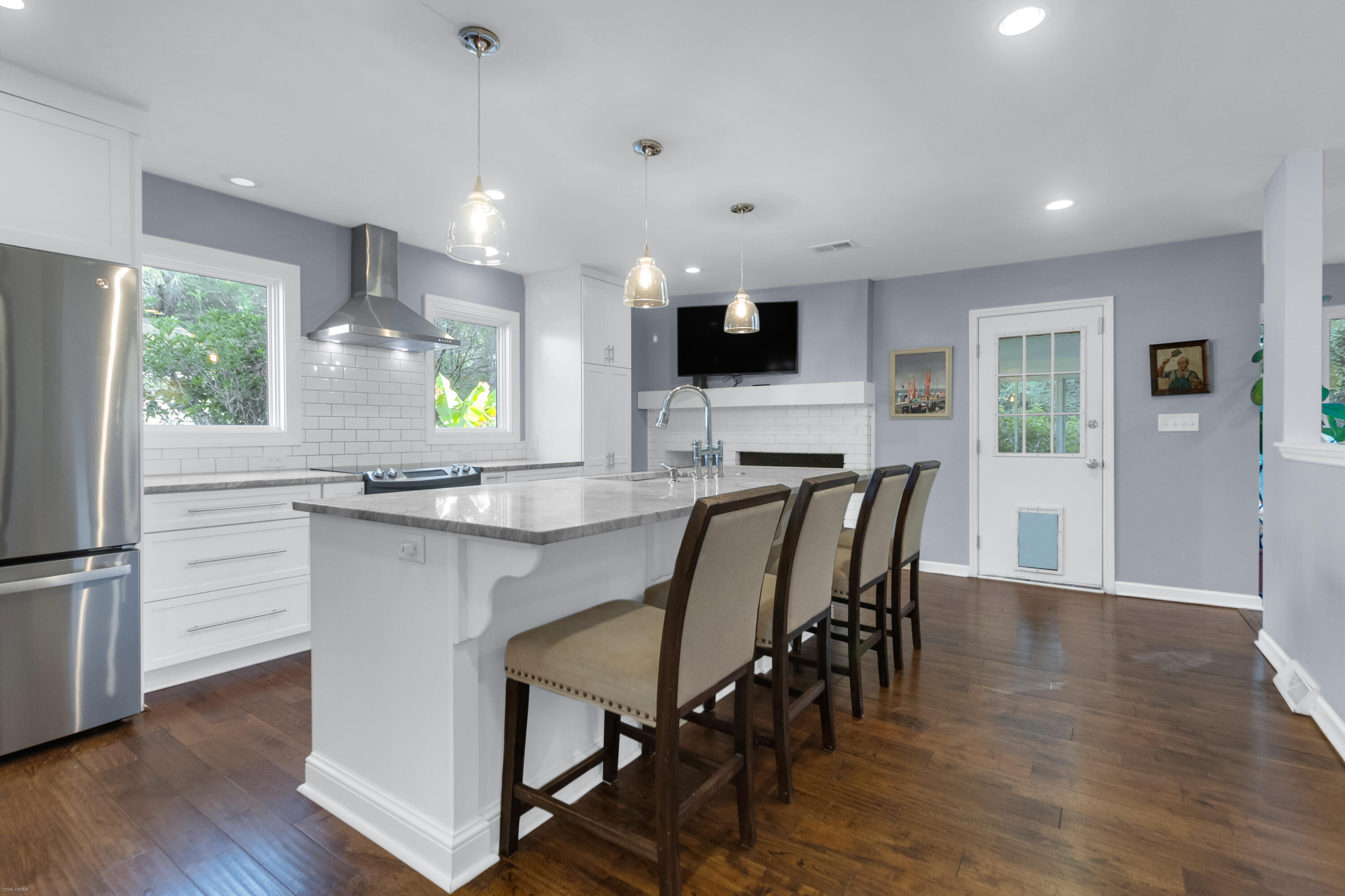 996 Foxcroft Road Charleston, SC 29412 - Photo 16 of 42 996 Foxcroft -Tidalcreekphoto- (16)