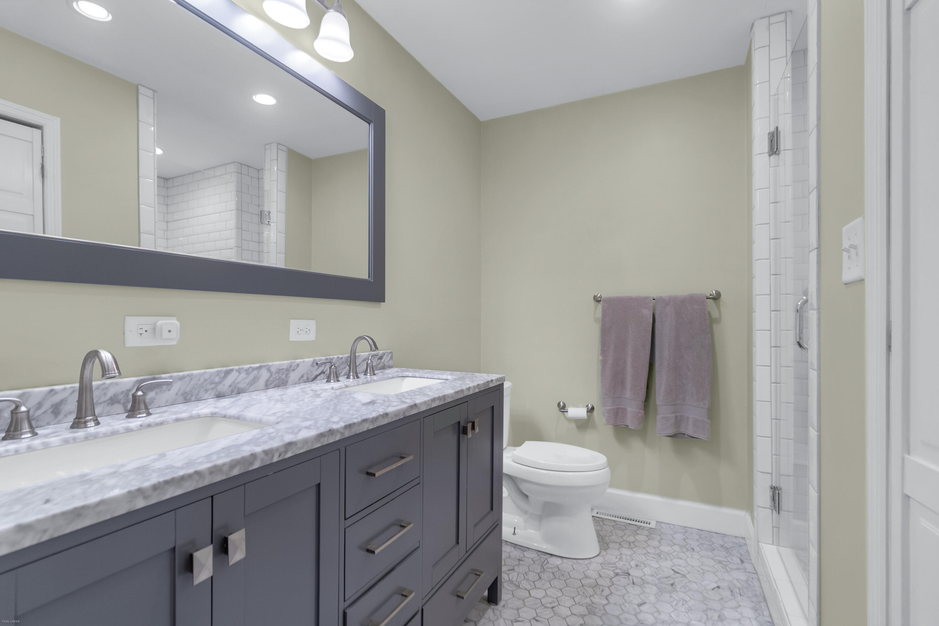 996 Foxcroft Road Charleston, SC 29412 - Photo 30 of 42 996 Foxcroft -Tidalcreekphoto- (31)