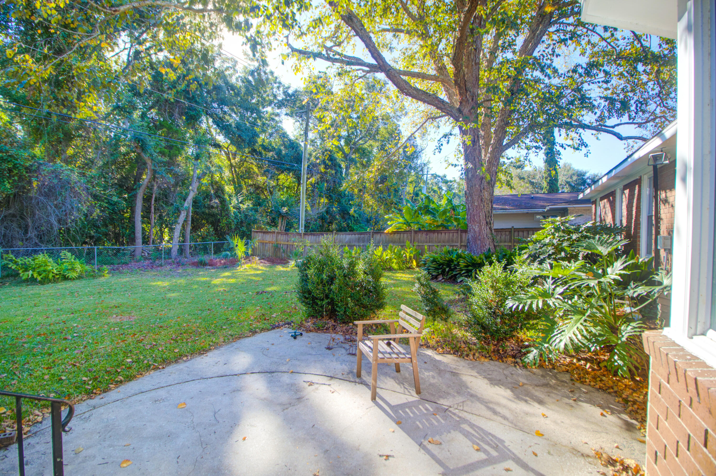 996 Foxcroft Road Charleston, SC 29412 - Photo 35 of 42 996 Foxcroft -Tidalcreekphoto- (36)