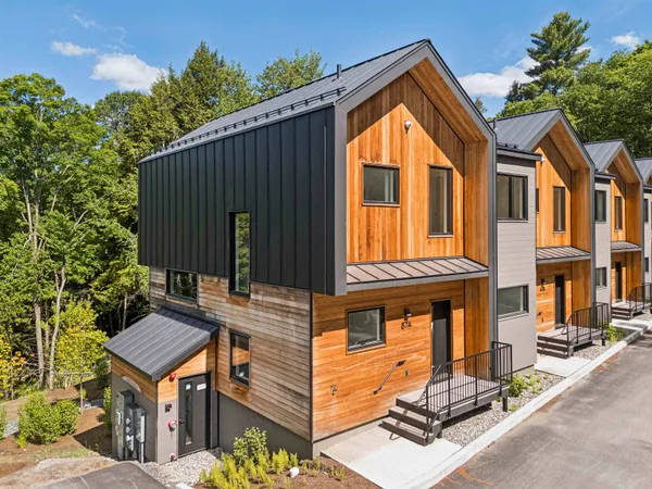 $1,665,000 | 87 A Slate Hill, Unit 5, Stowe, VT 05672