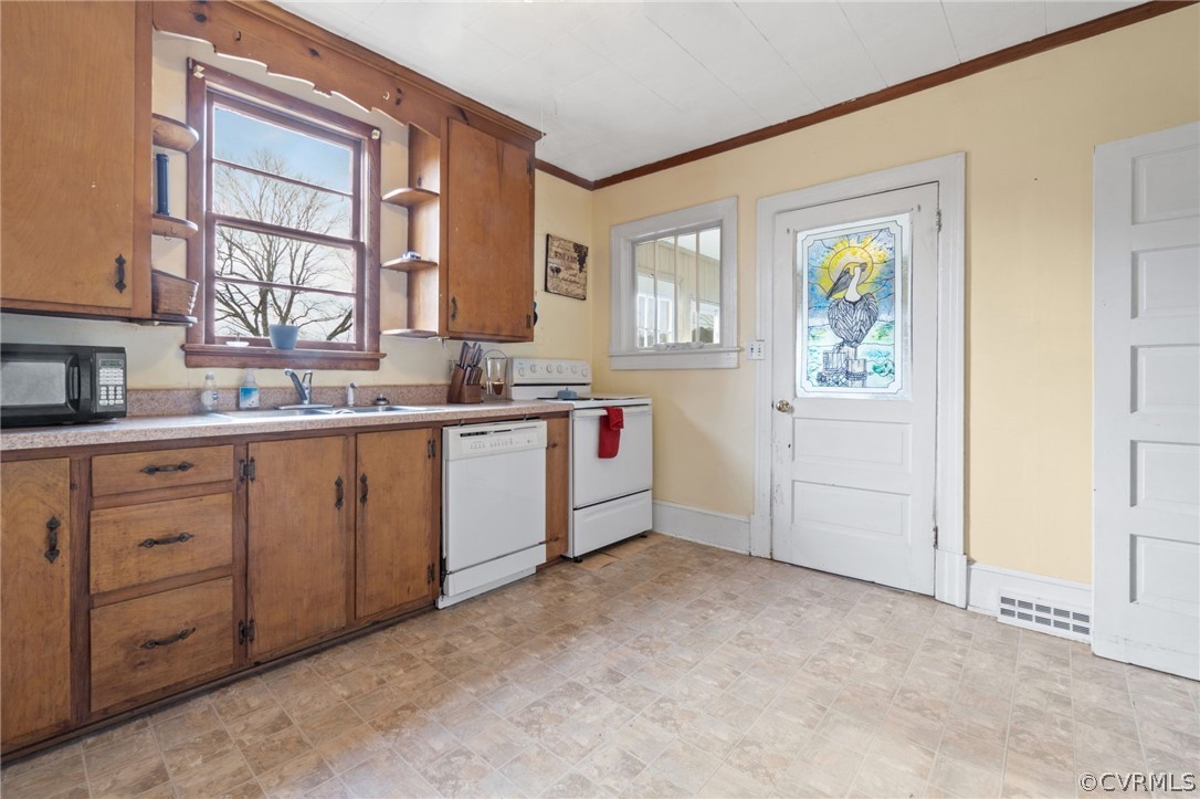 1203 Lodge Road Callao, VA 22435 - Photo 4 of 21 Gallery Image 4