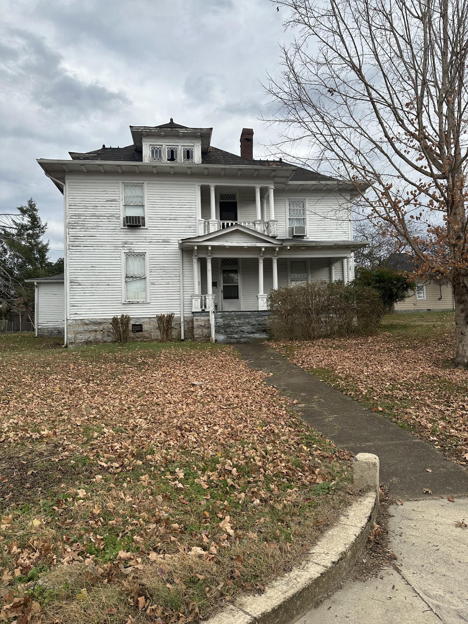 704 Main Street North Carthage, TN 37030 - Photo 2 of 21