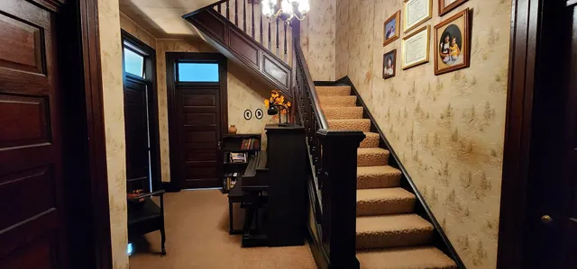 a view of an entryway