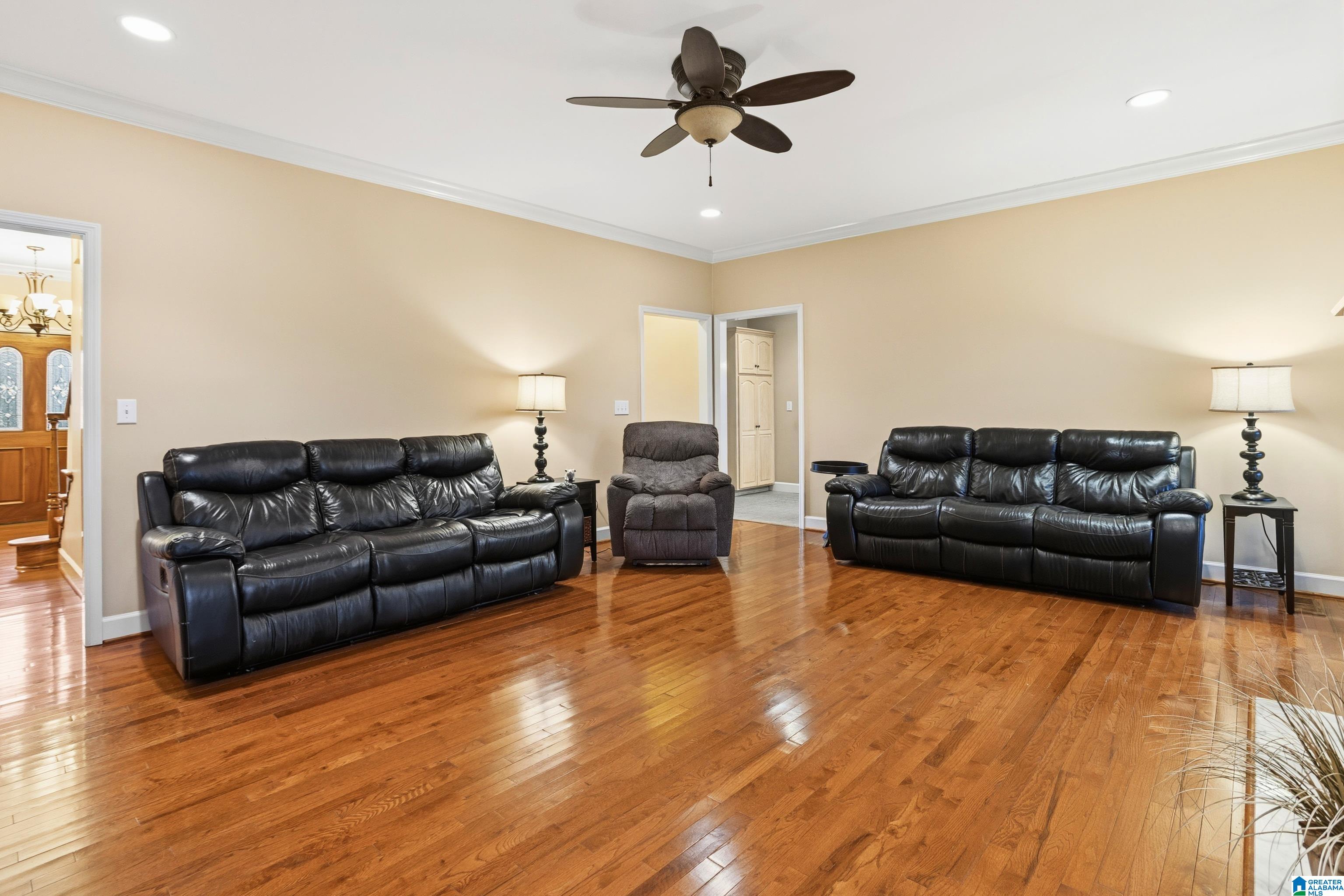 546 Kennedy Road Gardendale, AL 35071 - Photo 14 of 59