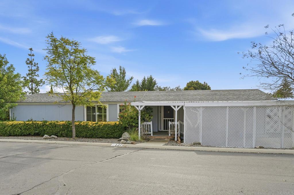 18218 Paradise Mountain Road, Unit 127 Valley Center, CA 92082 - Photo 4 of 57