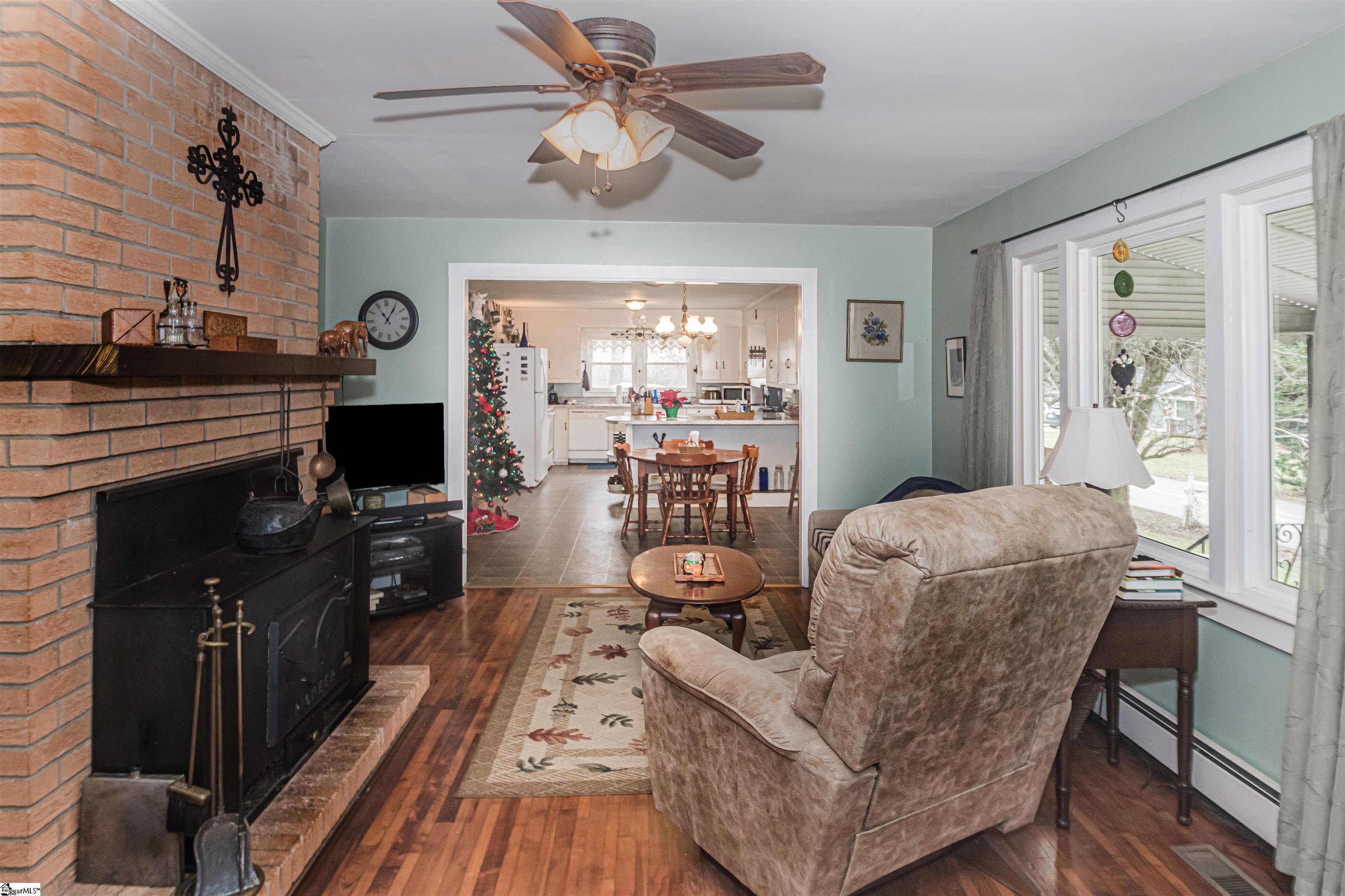 208 Golden Creek Road Liberty, SC 29657 - Photo 11 of 36