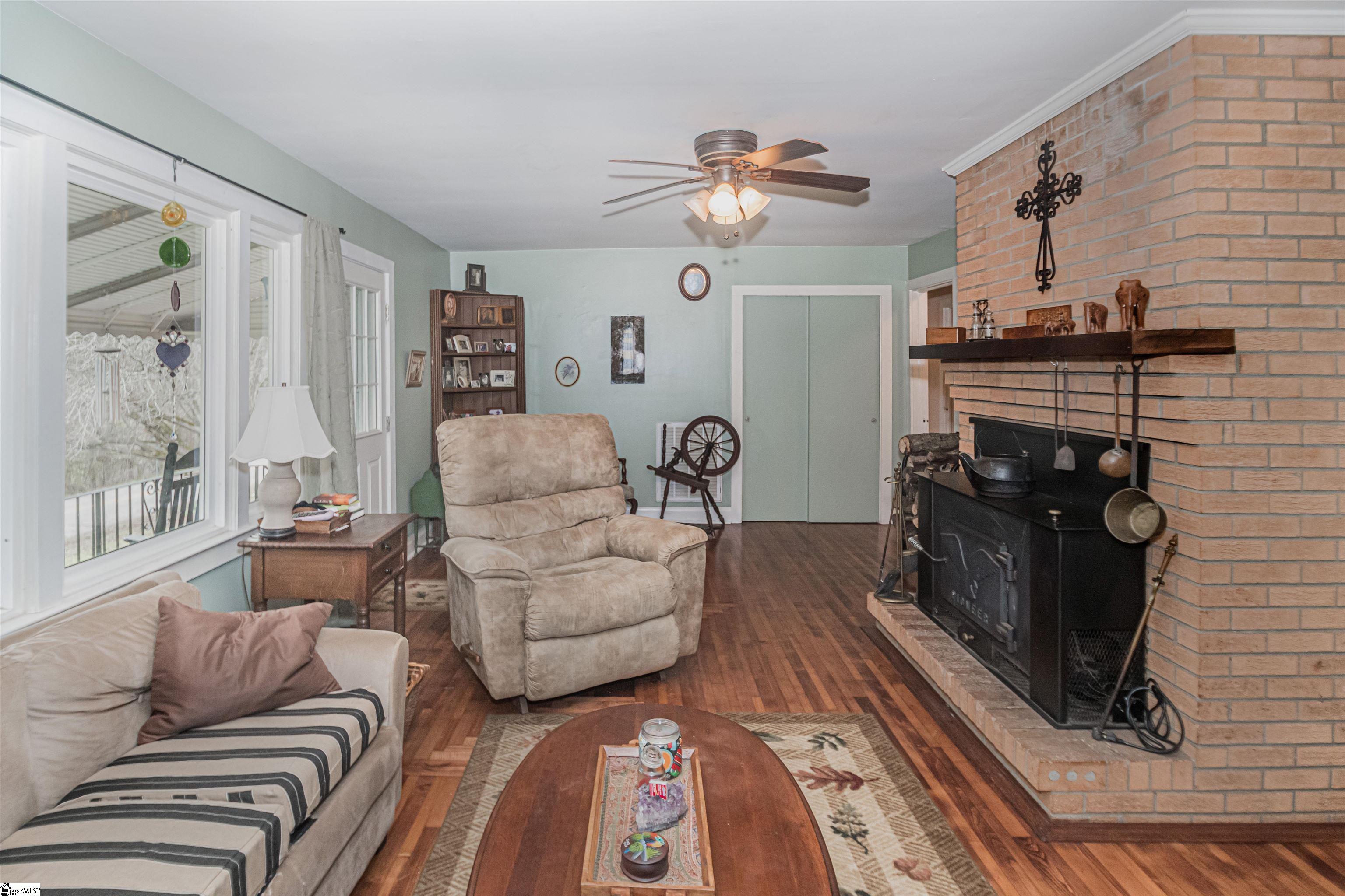 208 Golden Creek Road Liberty, SC 29657 - Photo 8 of 36