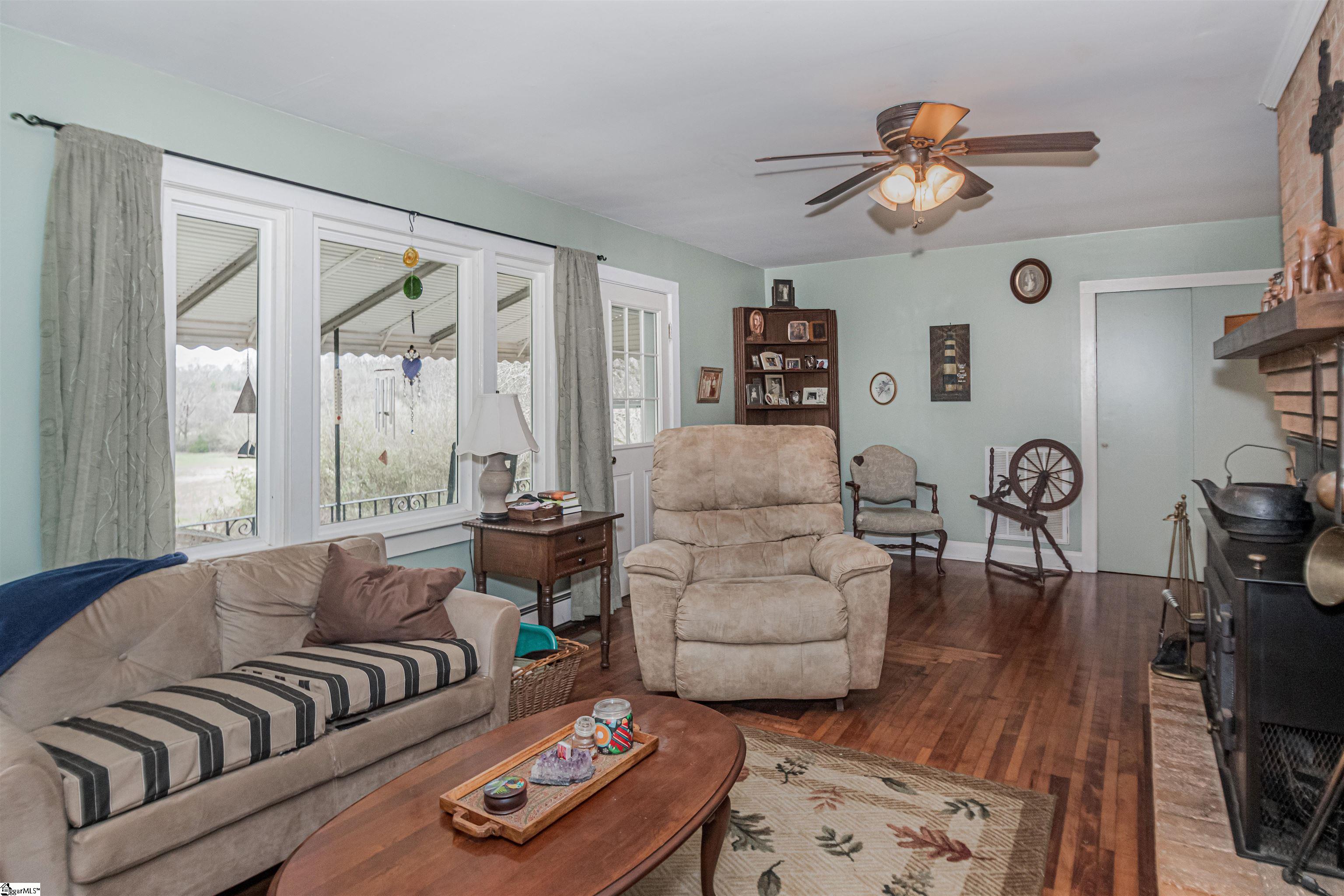 208 Golden Creek Road Liberty, SC 29657 - Photo 9 of 36