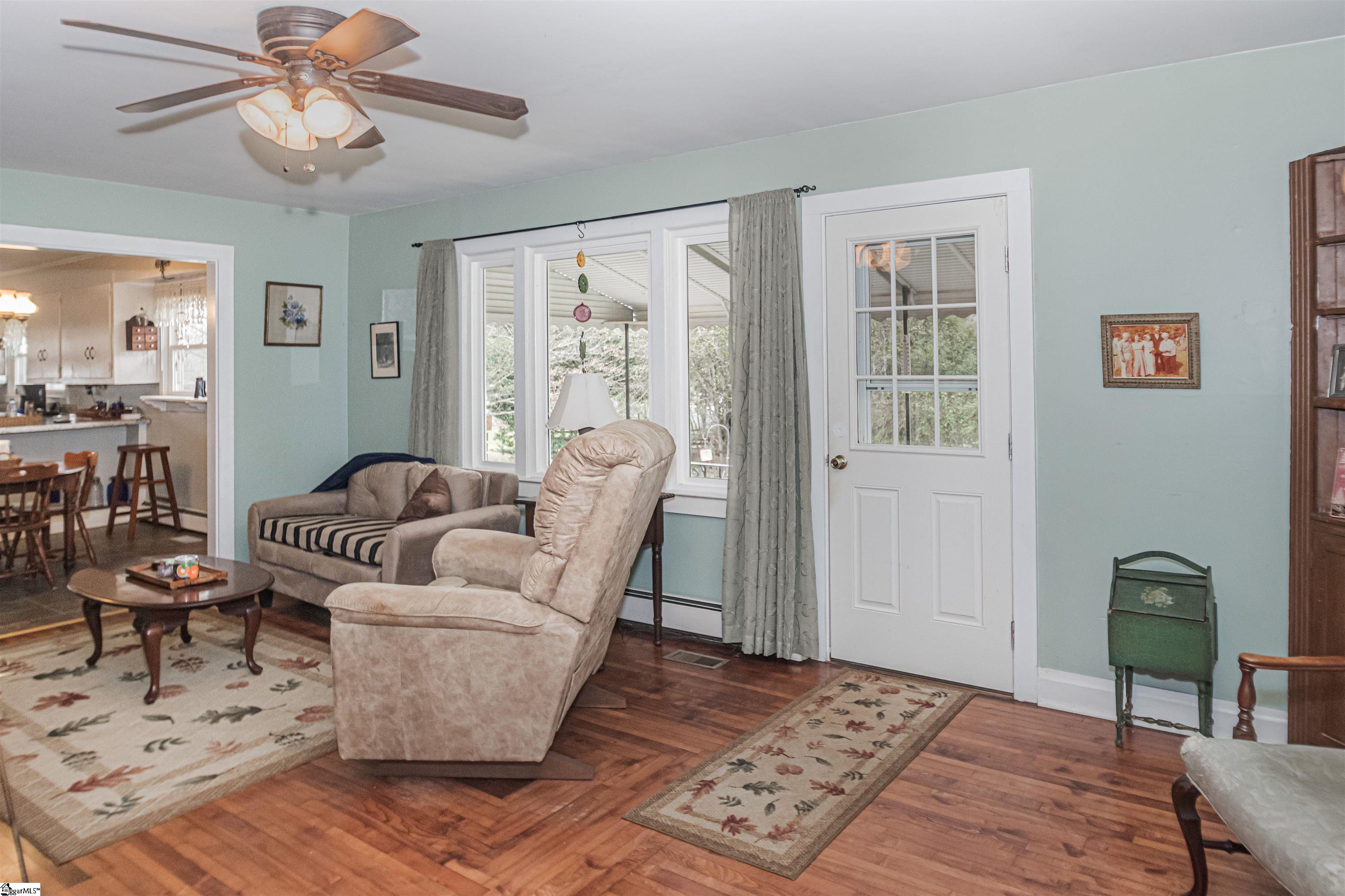 208 Golden Creek Road Liberty, SC 29657 - Photo 10 of 36