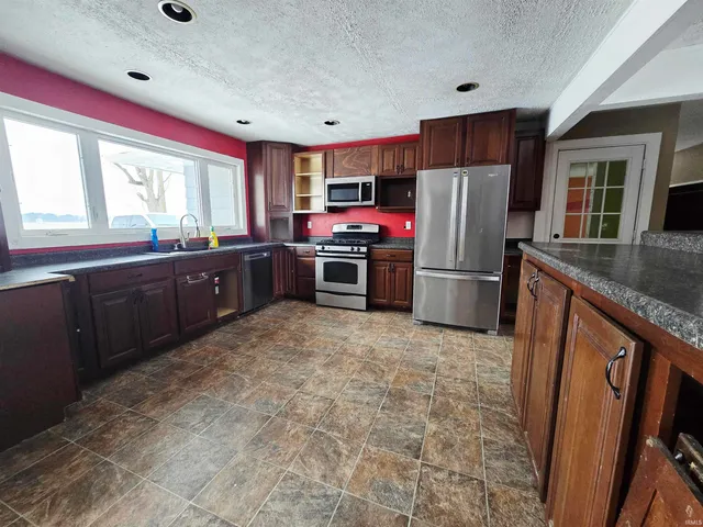 $349,900 | 187 East 275 North, Reynolds, IN 47980