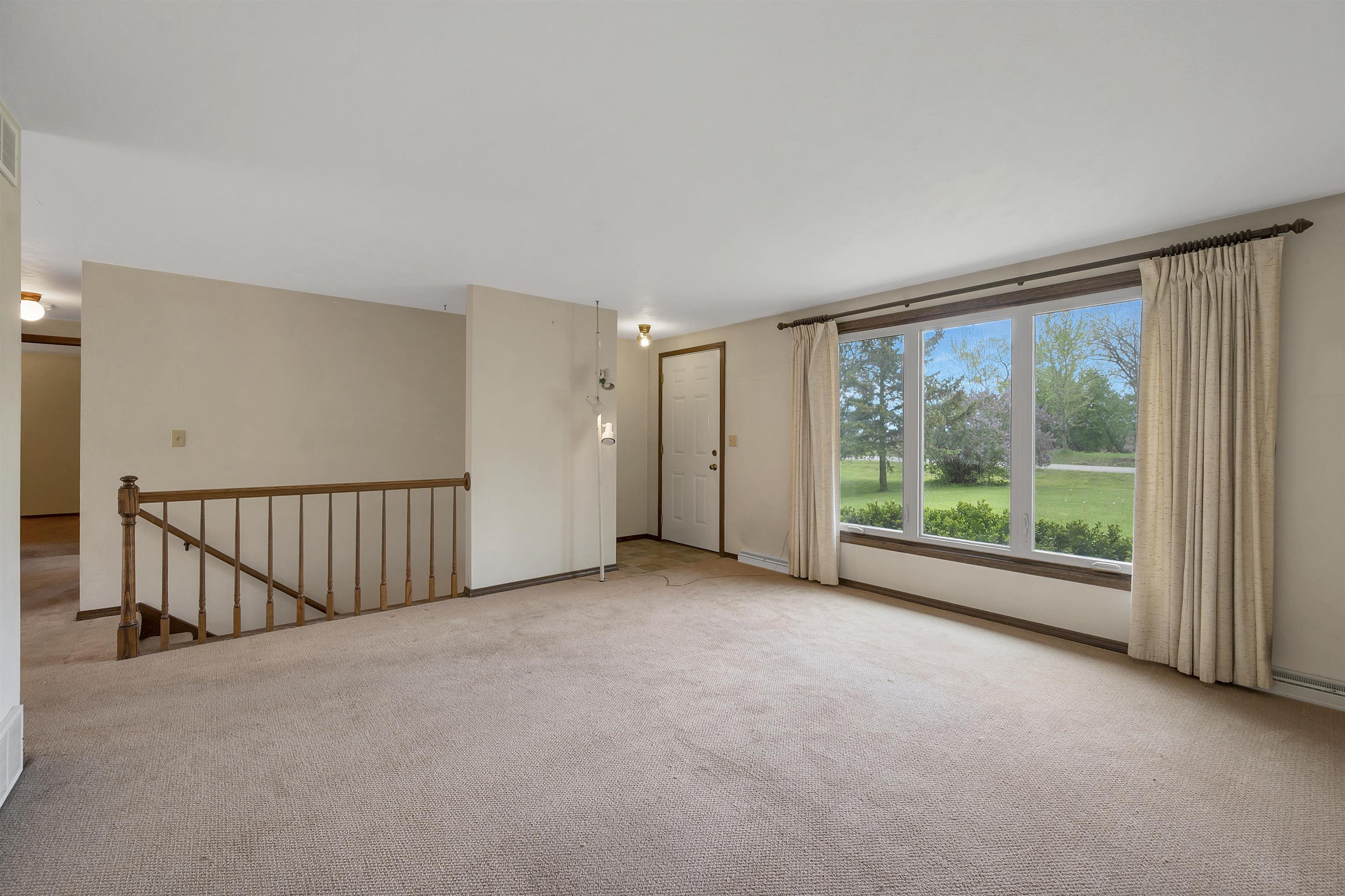 2205 School Road De Pere, WI 54115 - Photo 3 of 48
