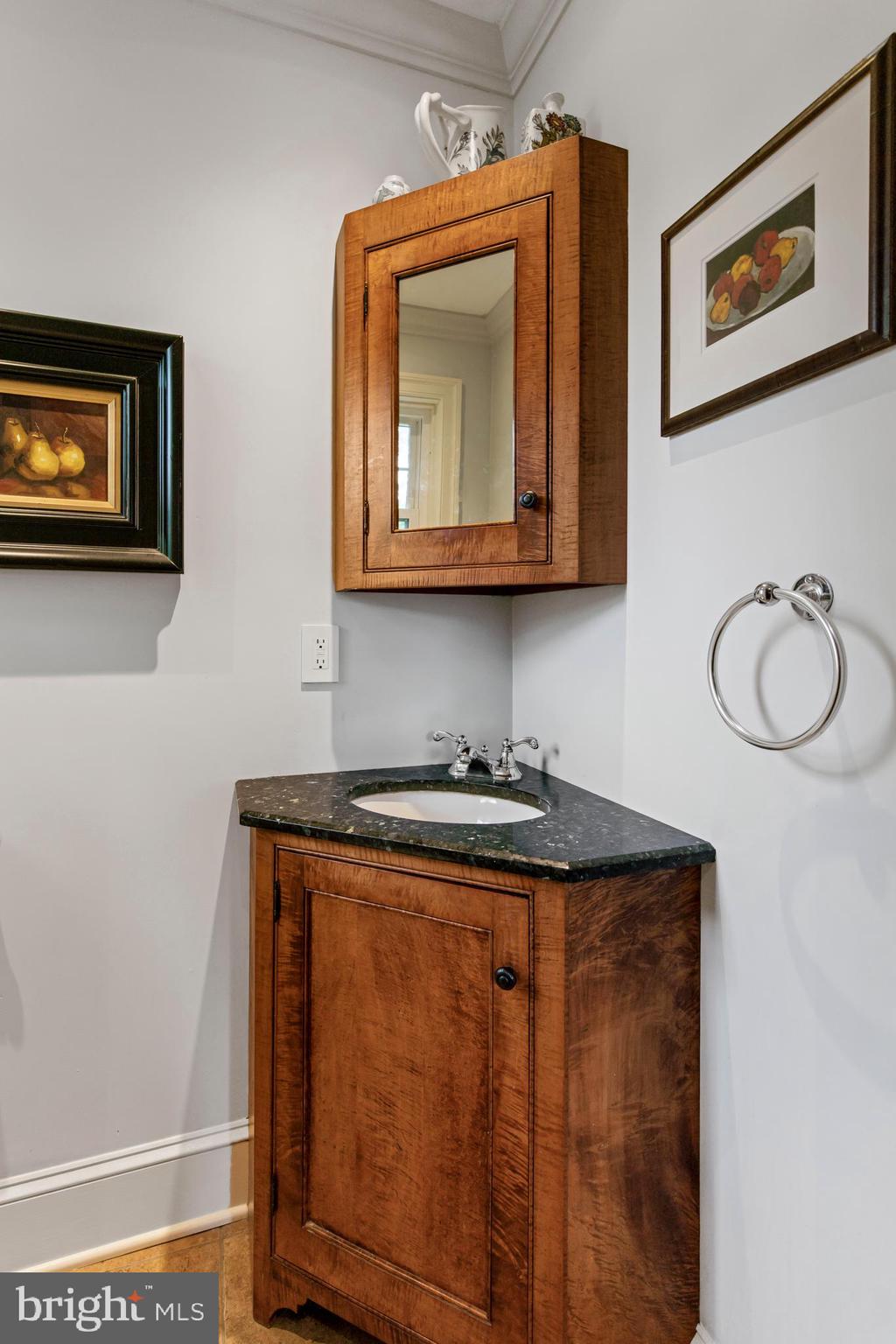 600 West Newport Road Lititz, PA 17543 - Photo 30 of 77 Powder Room