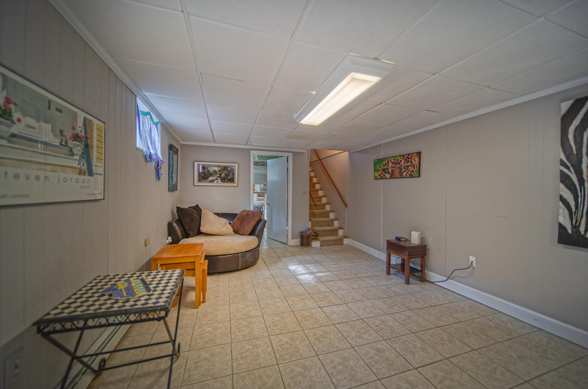 3120 Stoneridge Road Southwest Roanoke, VA 24014 - Photo 20 of 35 a living room with furniture and a window