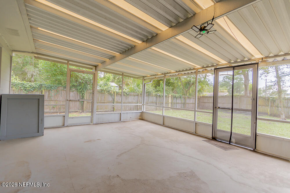 848 Glynlea Road Jacksonville, FL 32216 - Photo 26 of 32 20260723_glynlea_rd_1087