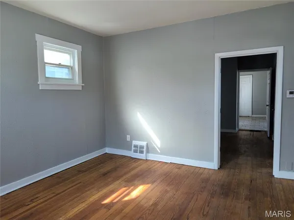 $93,000 | 137 West Arlee Avenue, St. Louis, MO 63125