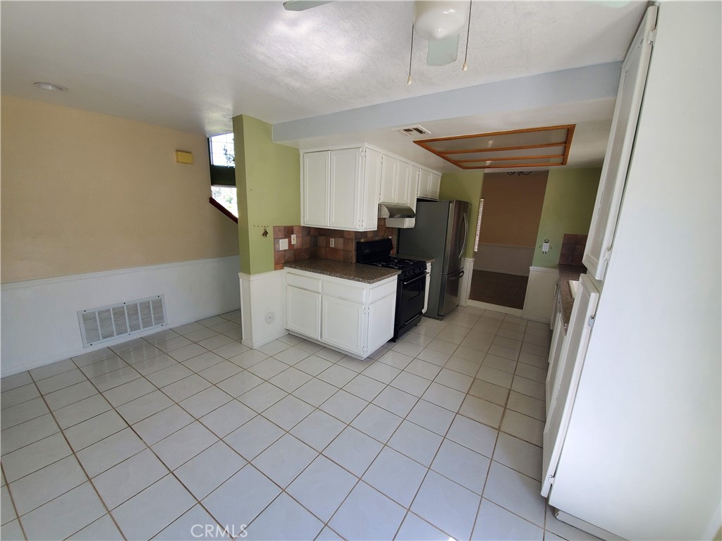 6108 Rayann Court Riverside, CA 92504 - Photo 4 of 19 Gallery Image 4