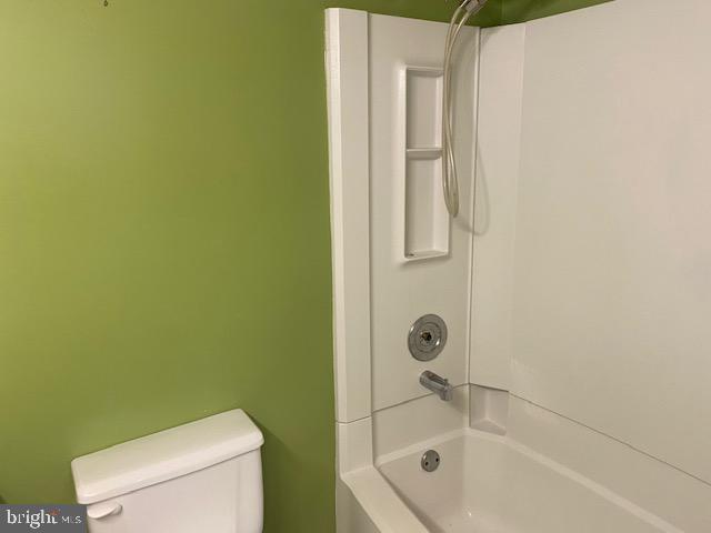 1409 Silo Way Silver Spring, MD 20905 - Photo 8 of 43 Main Level Hall Bathroom