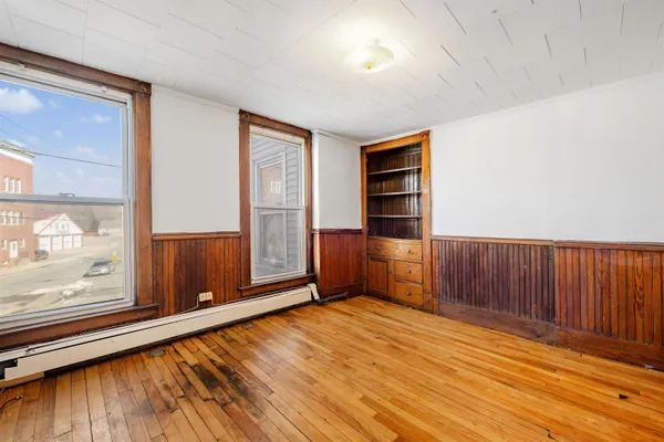 $1,100 | 4 Elm Street, Unit 203, Lancaster, NH 03584